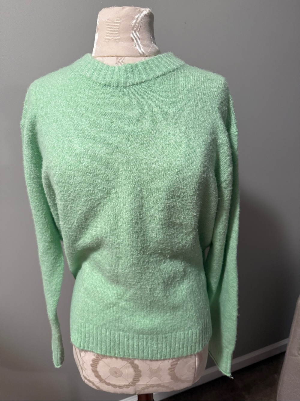 American Eagle Outfitters Mint Green Crewneck Sweater
